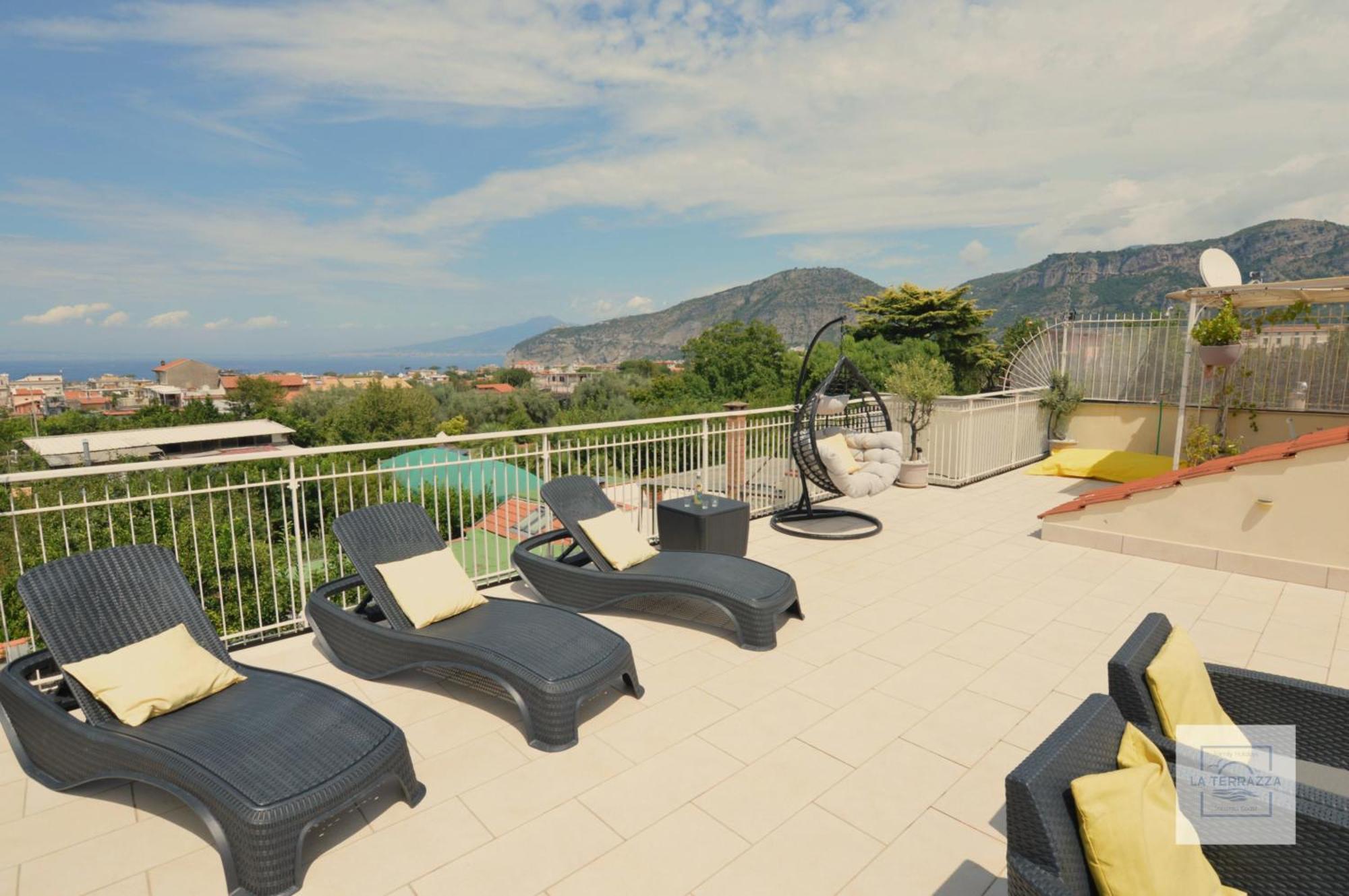 La Terrazza Family Holidays - Sorrento Coast Sant'Agnello Exterior photo